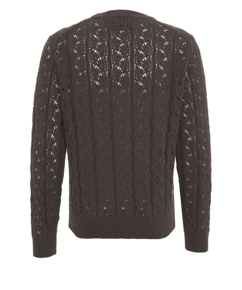 Pullover mit Zopfstrickmuster