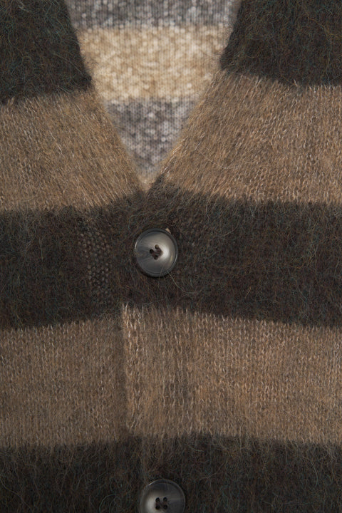 Strickjacke im Streifenmuster