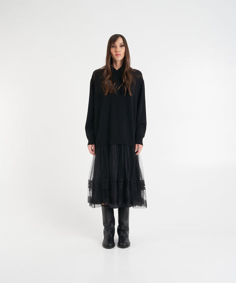 Abito con cappuccio e gonna in tulle
