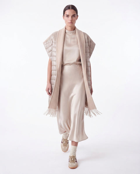 Cape mit Fransendetails