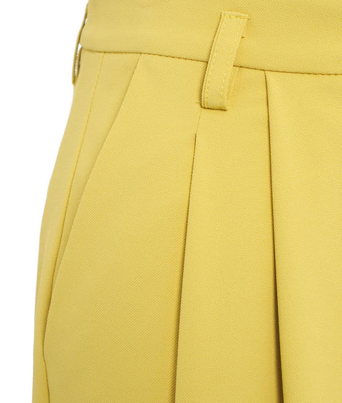 Pantaloni con pieghe #giallo