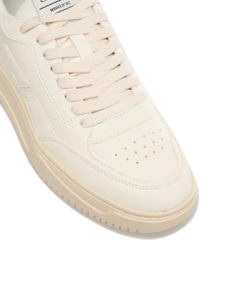 Sneakers "Modelo 82" #bianco